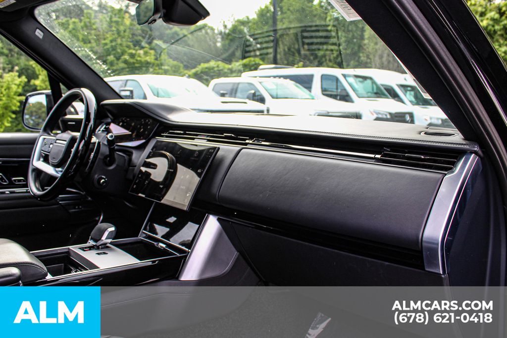 Used 2024 Black Land Rover SE image 25