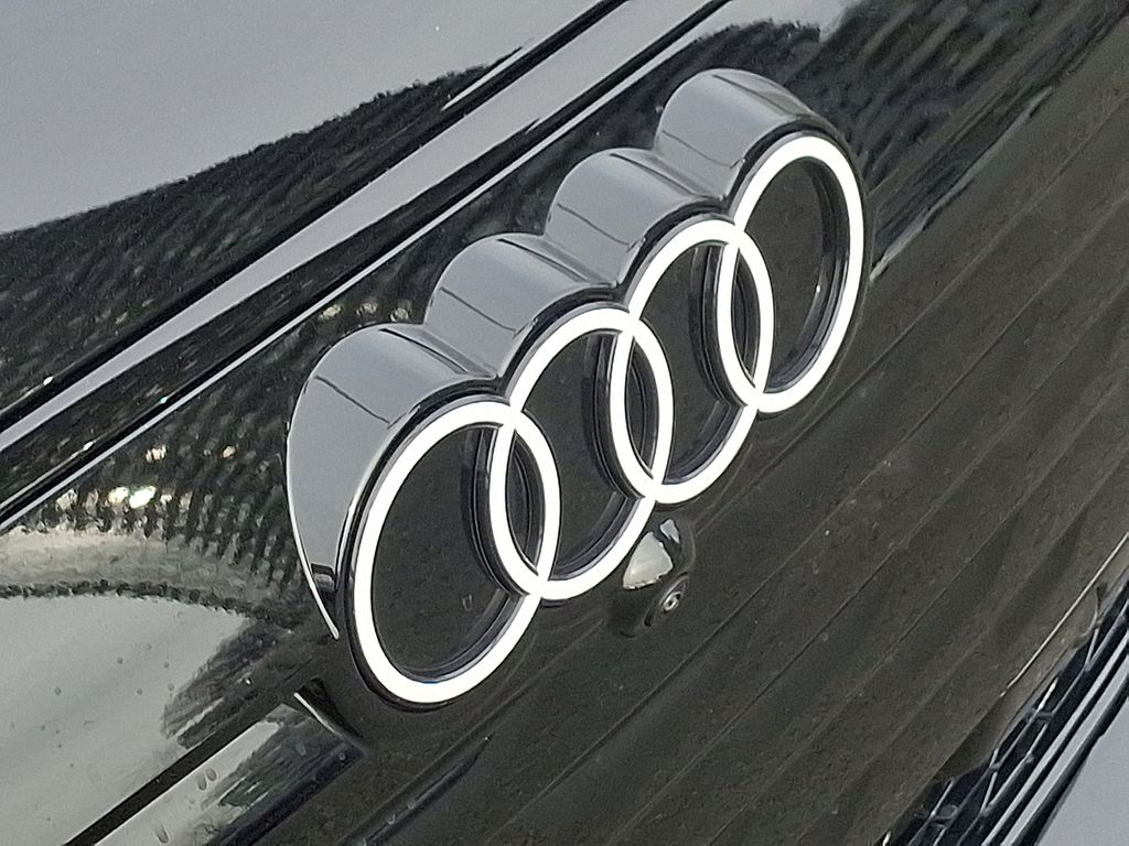 Thumbnail: 2025 Audi e-tron S - 31