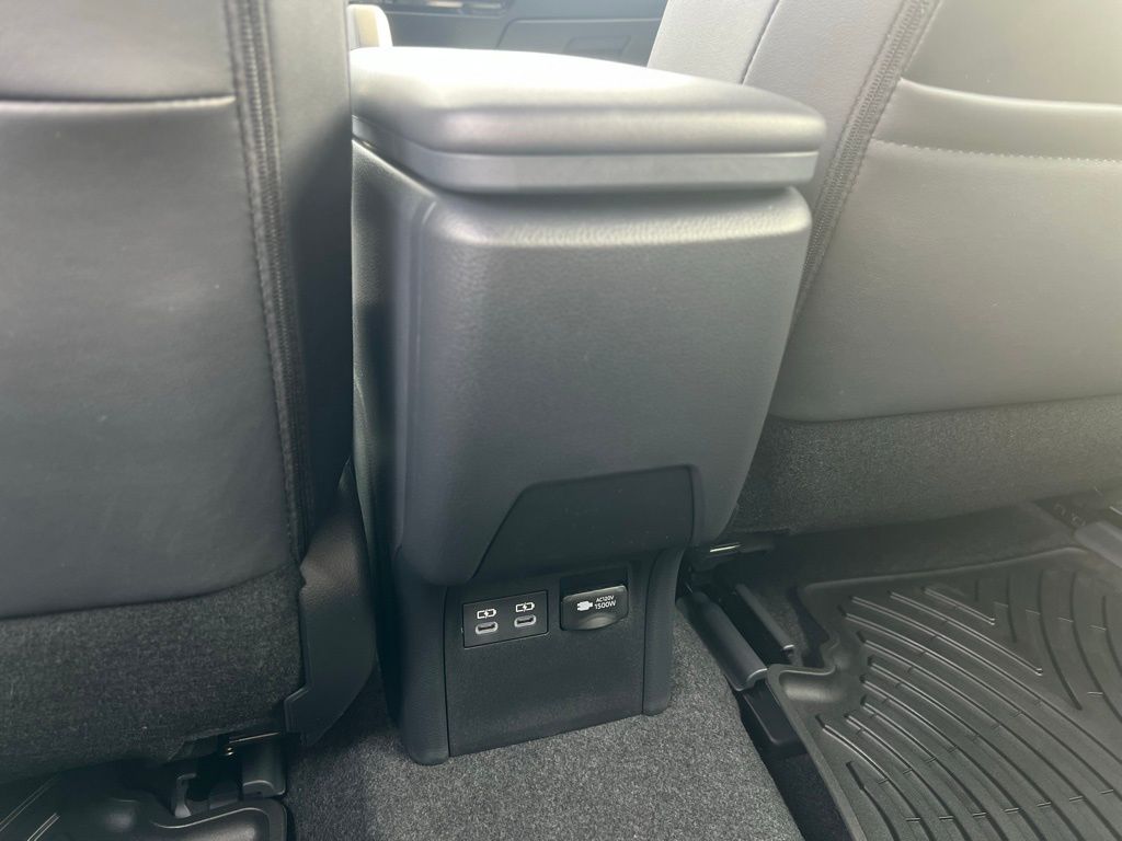 2026 Toyota Prius Plug-in Hybrid XSE photo 15