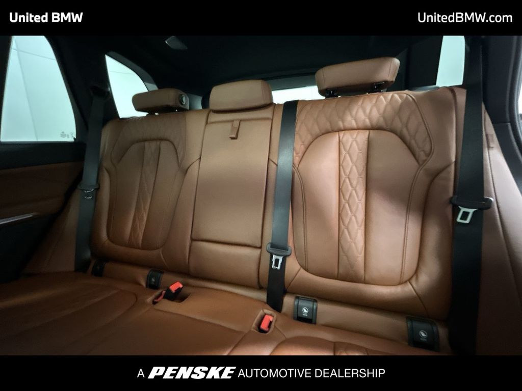 2026 BMW X5 M60i 21
