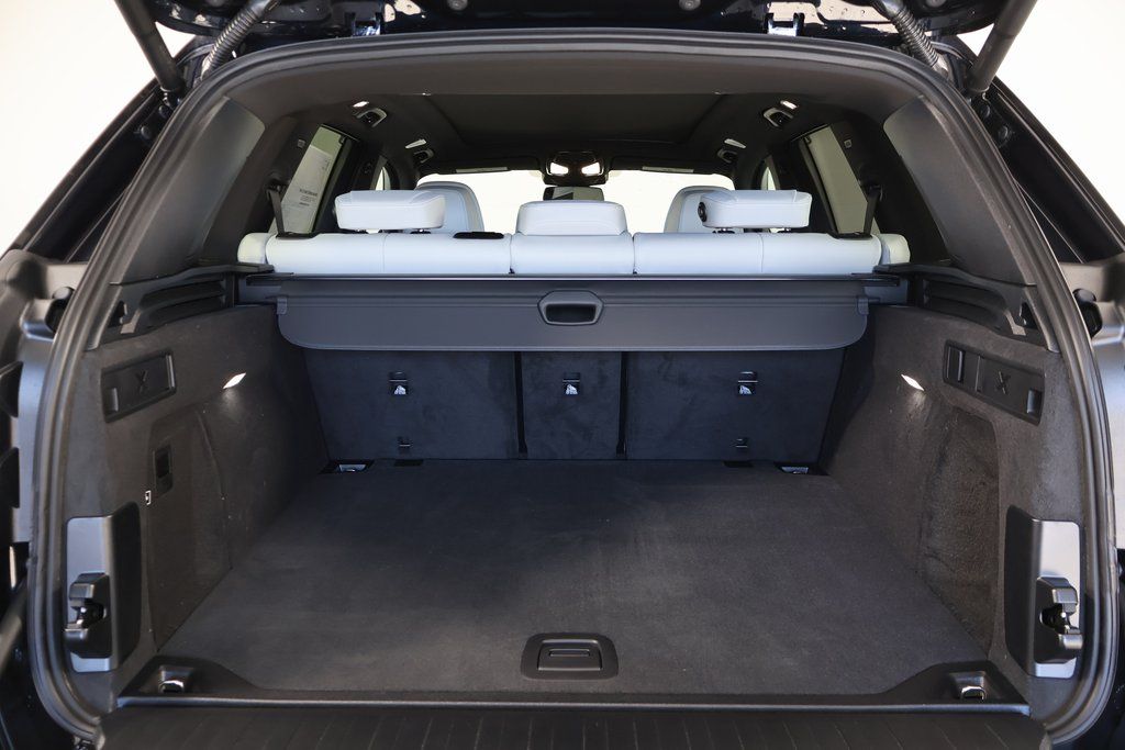 Thumbnail: 2026 BMW X5 - 8