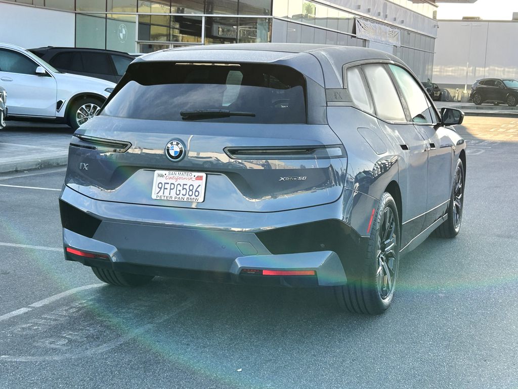 Thumbnail: 2023 BMW iX - 5