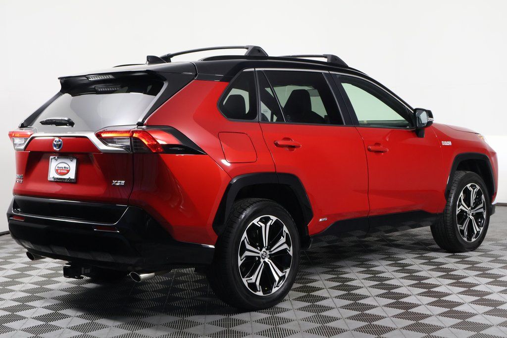 Thumbnail: 2022 Toyota RAV4 - 4