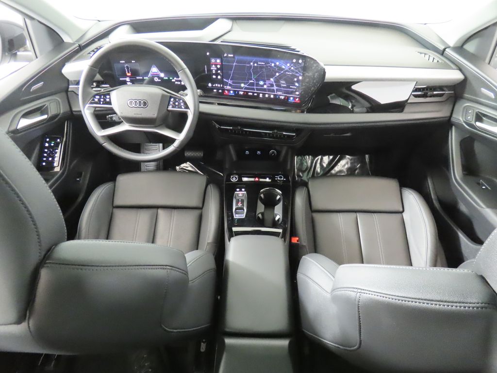 Thumbnail: 2025 Audi Q6 e-tron - 10