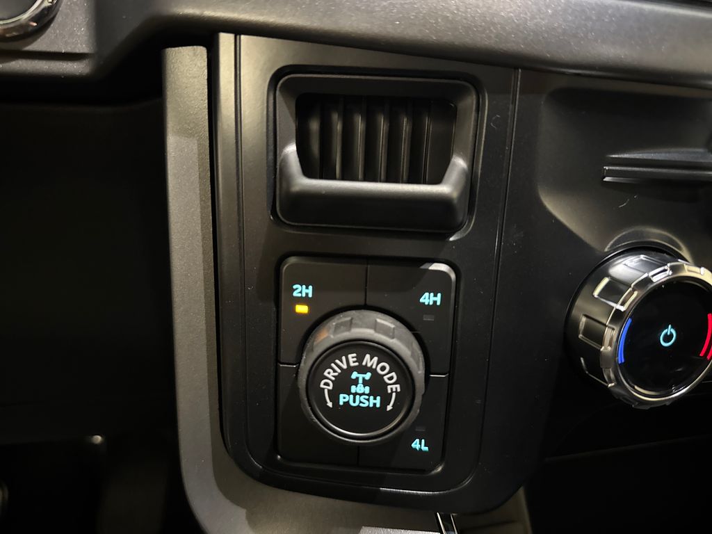 New 2026 Black Ford XLT image 31