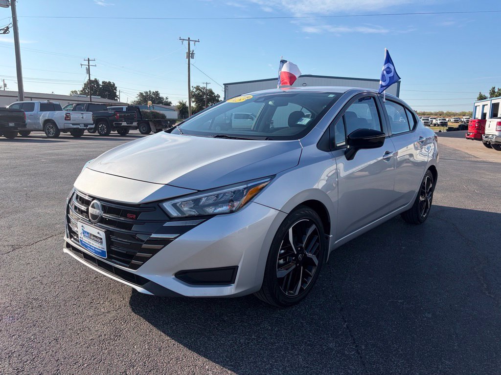  2025 Nissan Versa SR FWD   