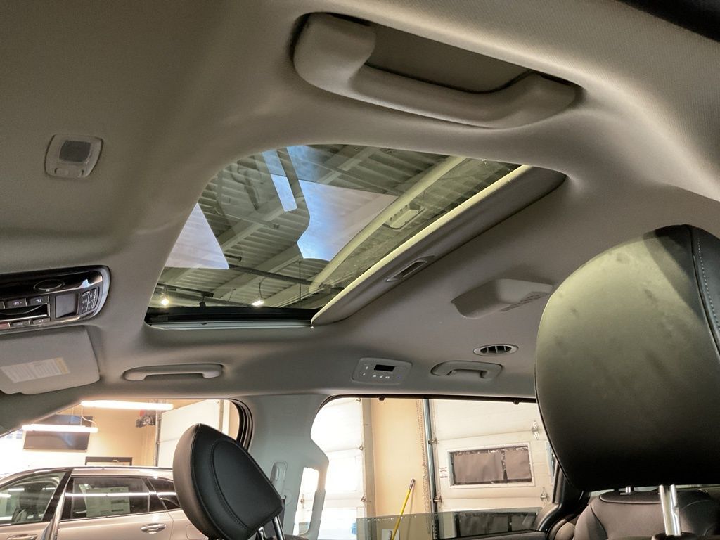 New 2026 Gray Kia SX image 21