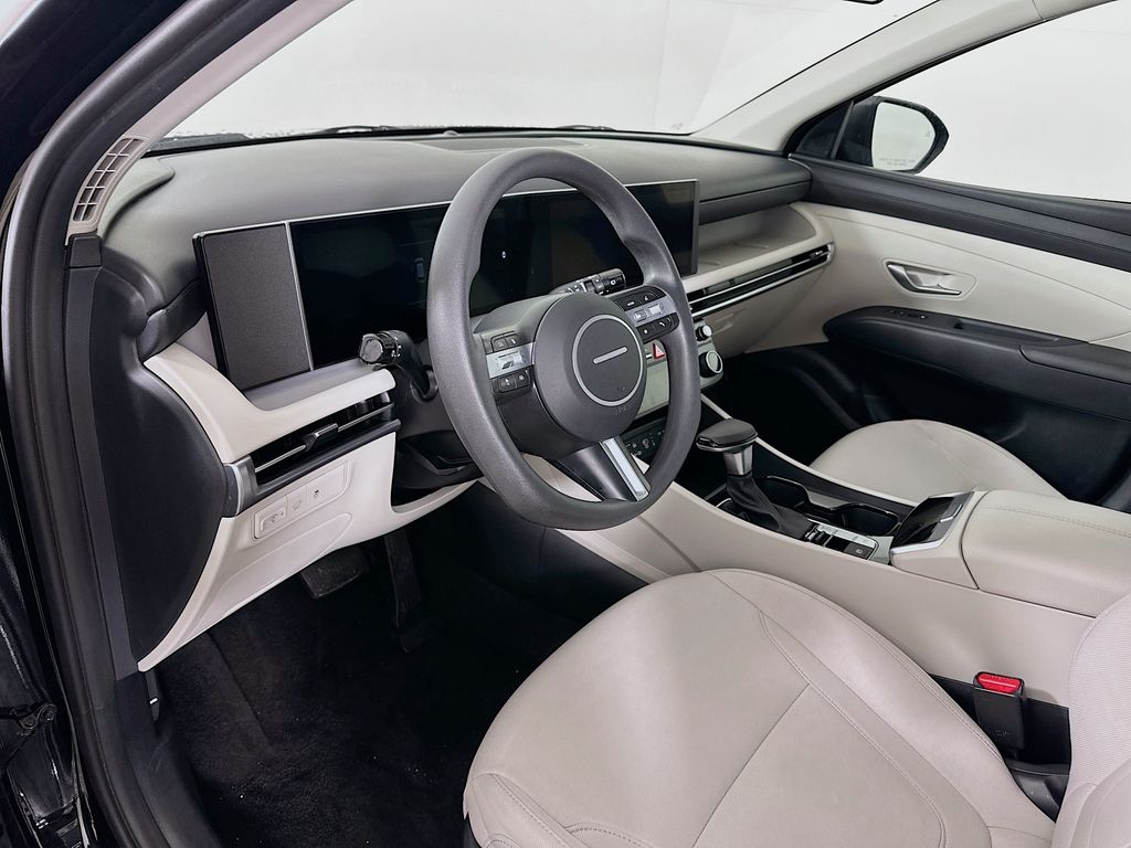 Thumbnail: 2025 Hyundai Tucson - 9