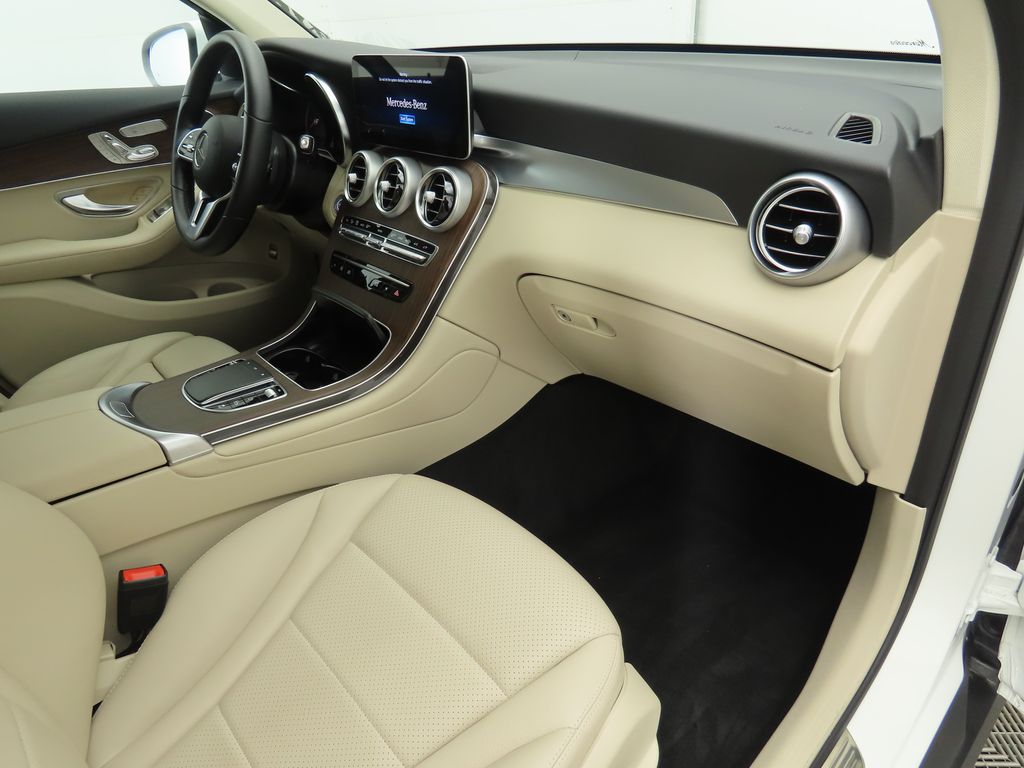 Thumbnail: 2021 Mercedes-Benz GLC - 15