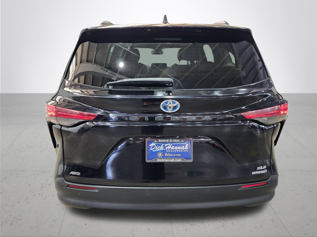 2022 Toyota Sienna XLE