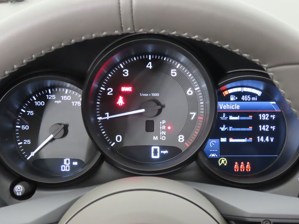 Thumbnail: 2026 Porsche Macan - 17