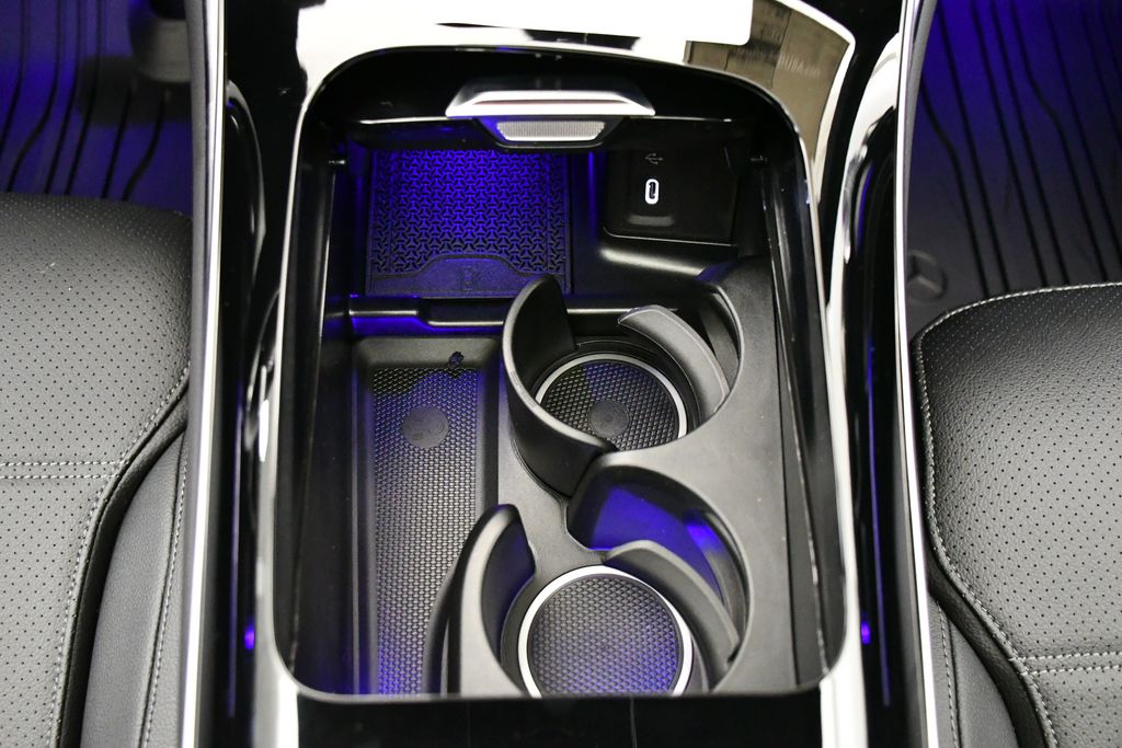 2025 Mercedes-Benz GLC 300 28