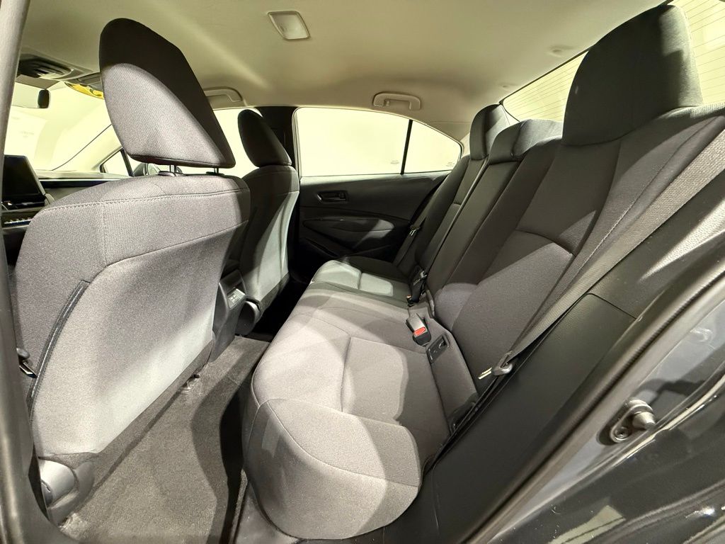 Thumbnail: 2023 Toyota Corolla - 17