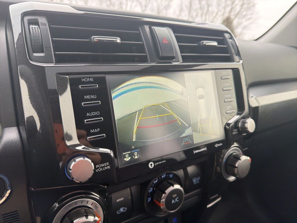 Thumbnail: 2024 Toyota 4Runner - 31