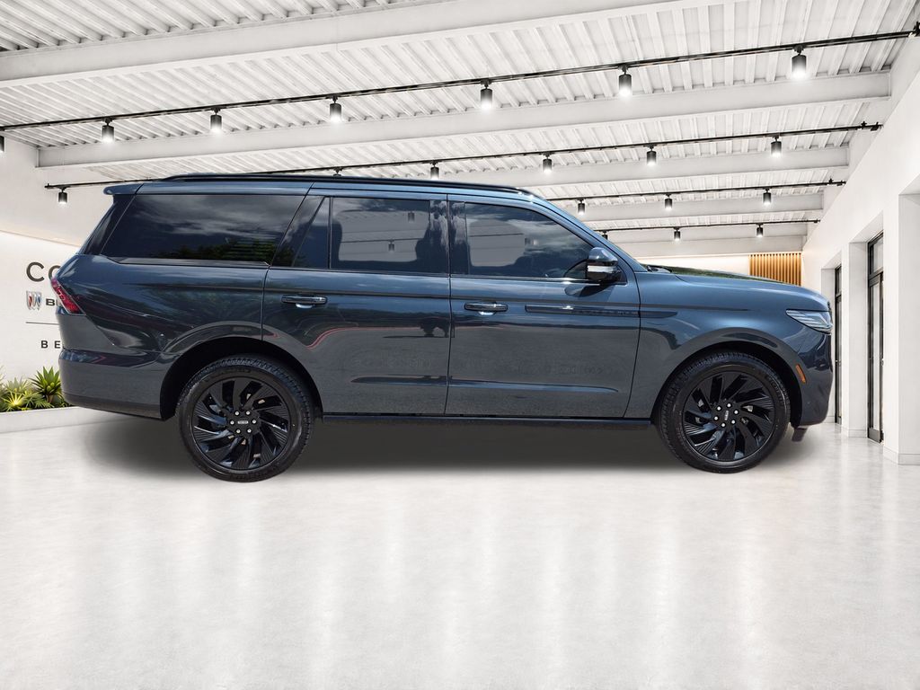 Used Car 2025 Lincoln Navigator  Reserve For Sale Under $90,000 In Austin, Texas