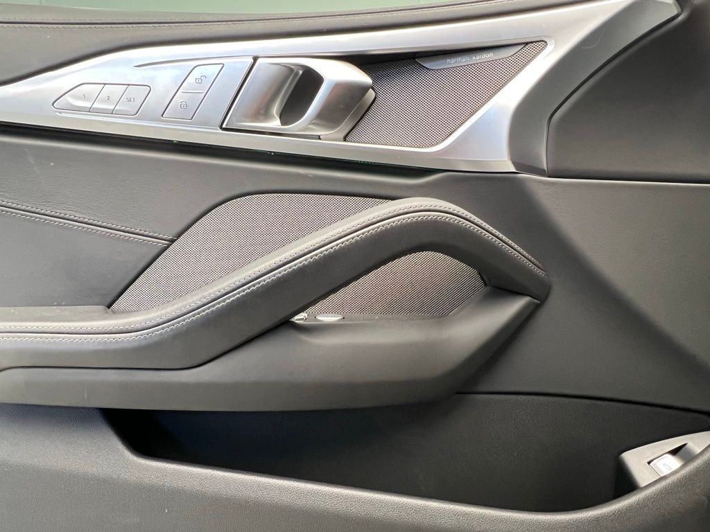 Thumbnail: 2022 BMW 8 Series - 23