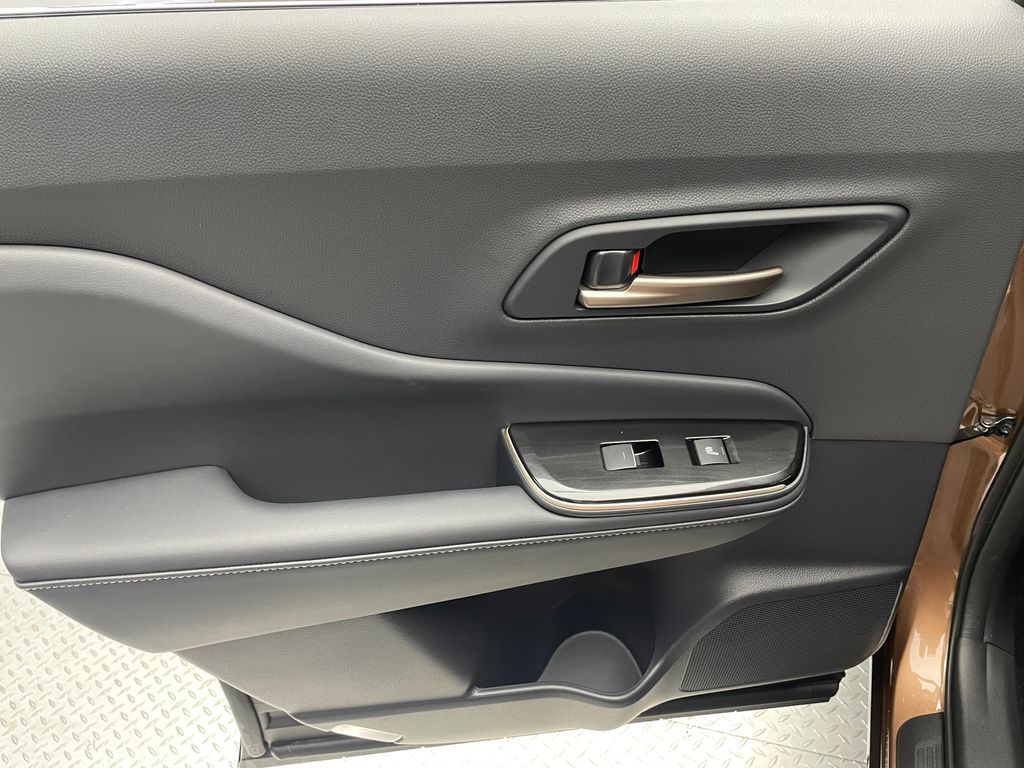 Thumbnail: 2026 Toyota Crown Signia - 32