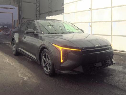 2025 Kia K4 LXS FWD