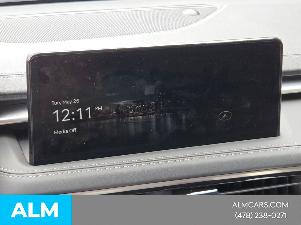 Used 2025 Silver Genesis 2.5T image 23