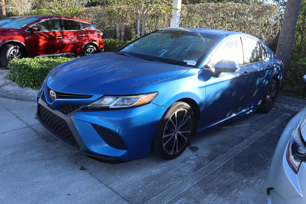 2019 Toyota Camry SE -
                West Palm Beach, FL