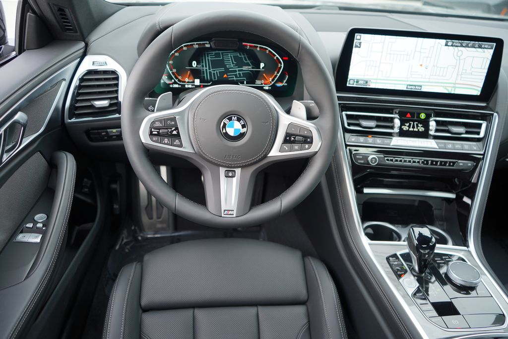 Thumbnail: 2026 BMW 8 Series - 16