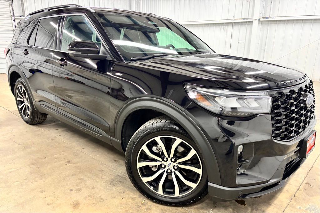 2026 Ford Explorer ST-Line AWD