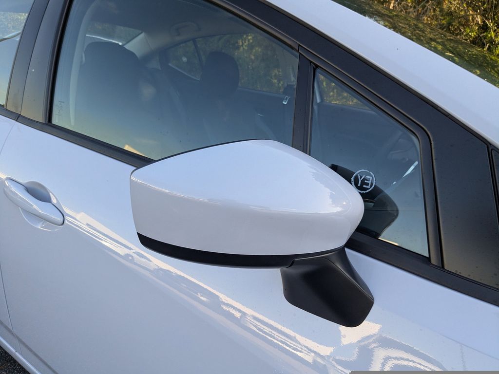 New 2025 Nissan Versa Sedan