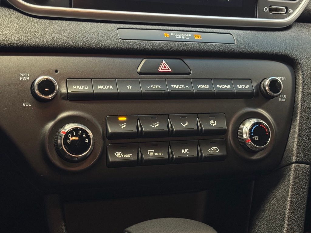 2020 Kia Sportage LX photo 11