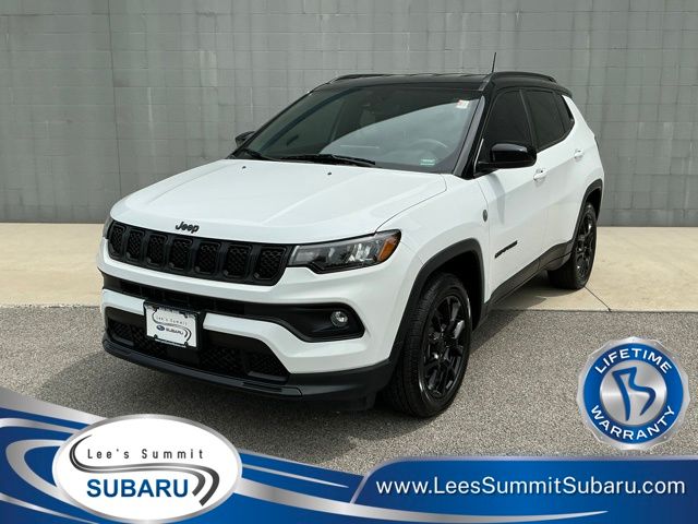Bright White Clearcoat 2023 Jeep Compass SUV / Crossover Four-Wheel Drive 8-Speed Automatic