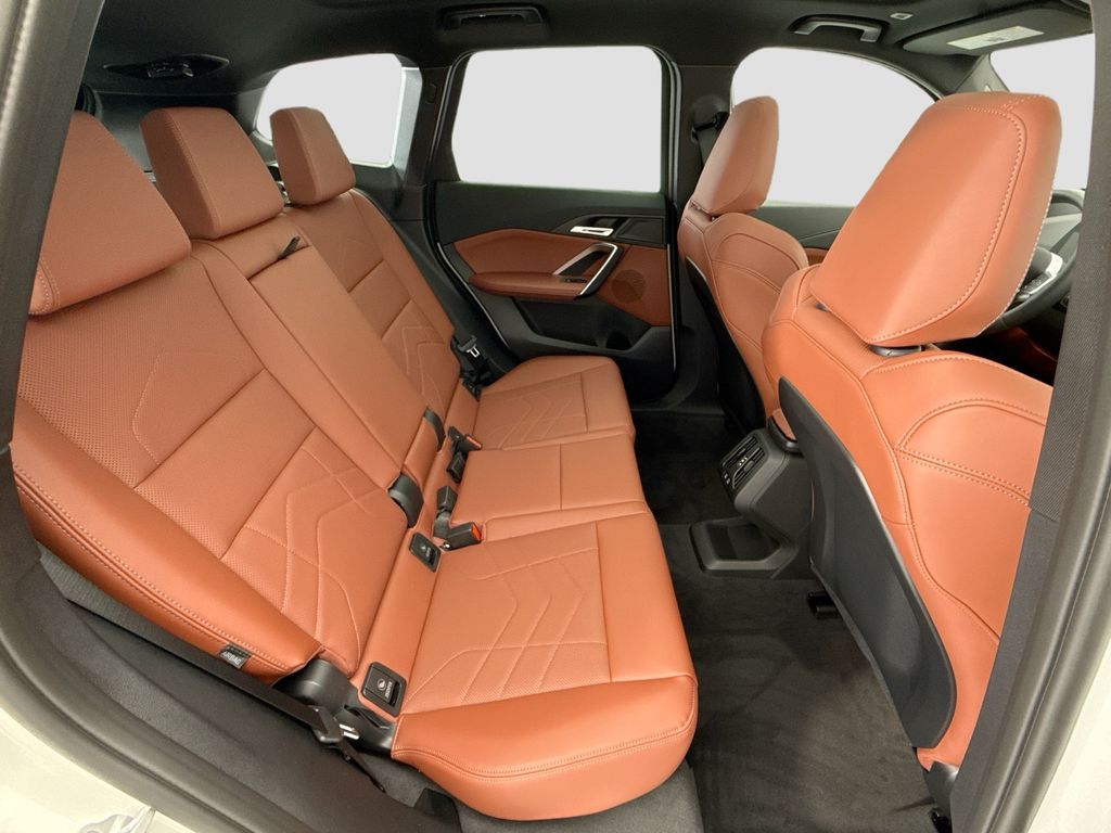 Thumbnail: 2026 BMW X1 - 21