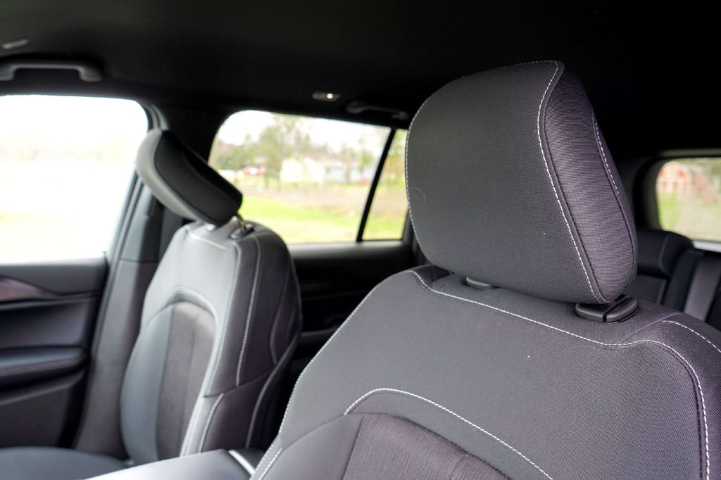 New Car 2025 Jeep Grand Cherokee  Laredo For Sale Under $30,000 In Taylor, Texas