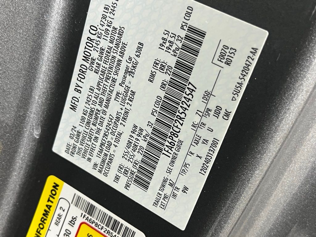 Used 2024 Gray Metallic Ford GT Premium image 28