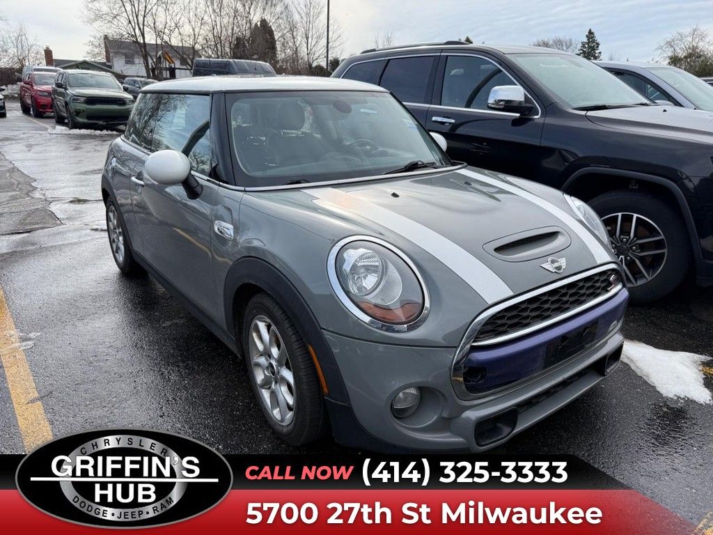 2015 MINI Cooper S 2-Door Hatchback FWD