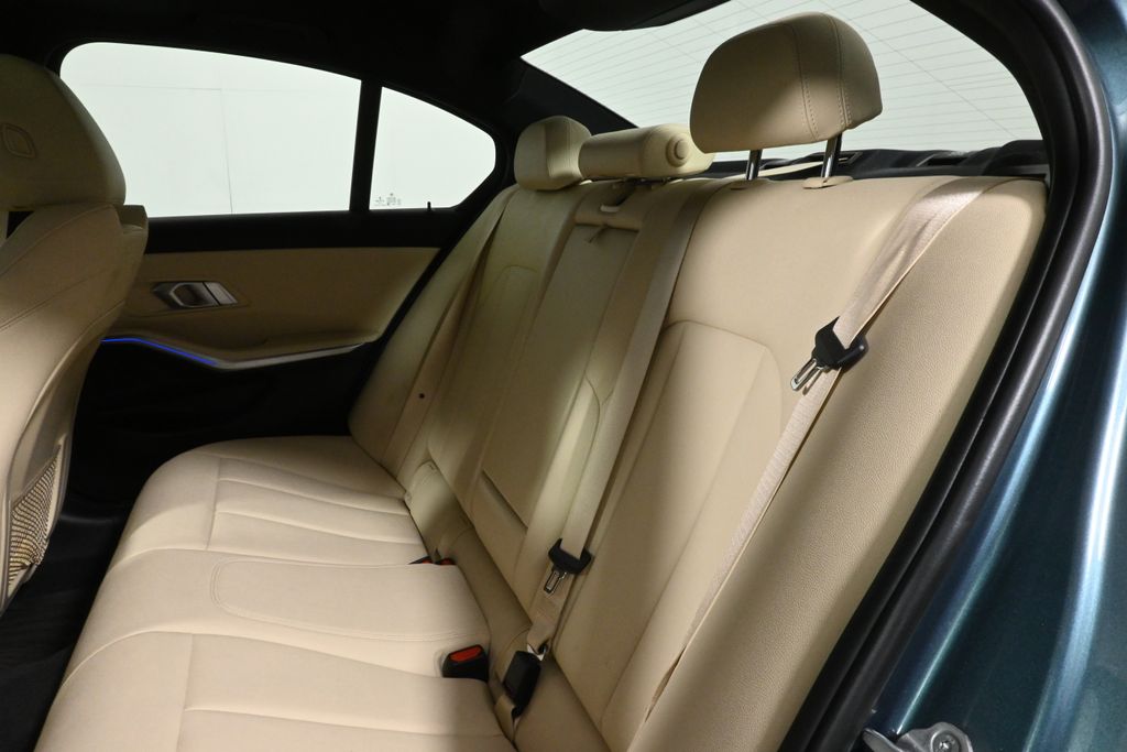 Thumbnail: 2021 BMW 3 Series - 5