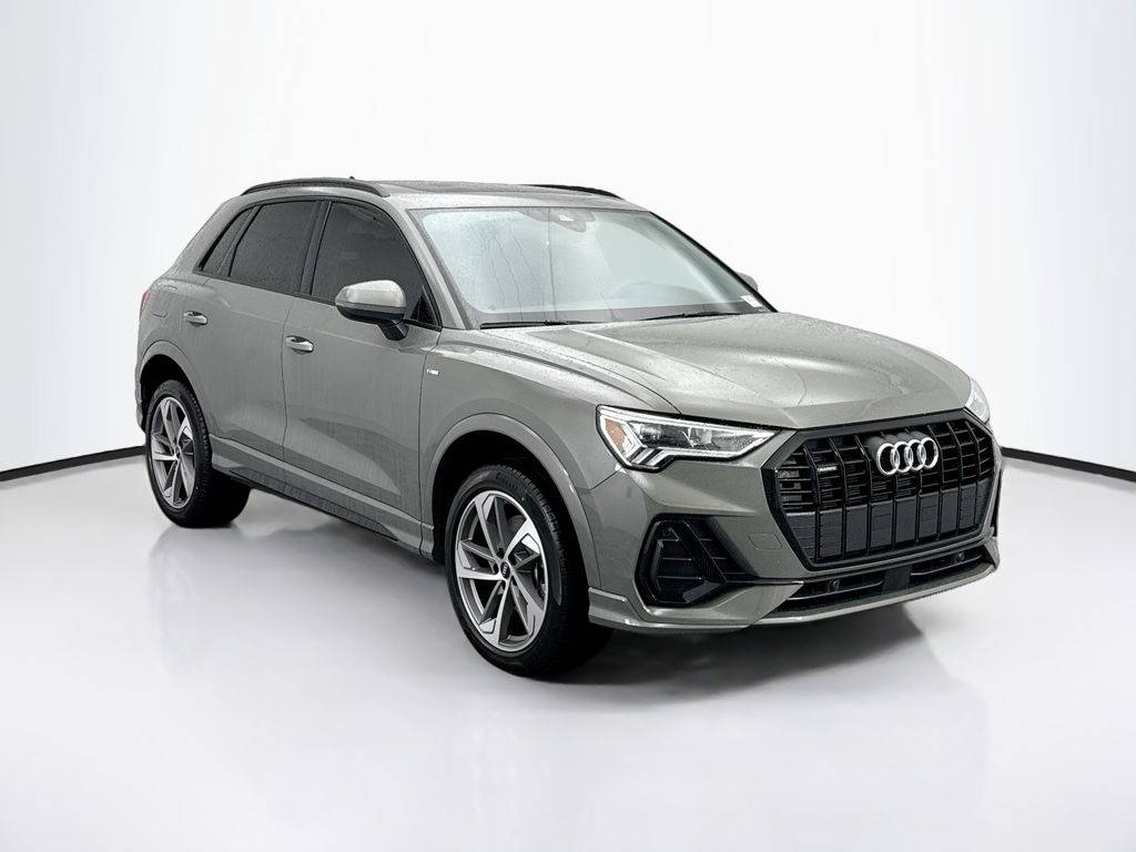 Thumbnail: 2025 Audi Q3 - 3