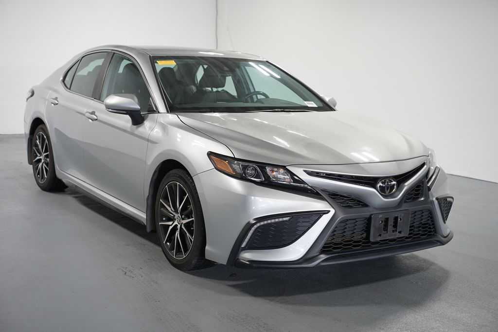 Thumbnail: 2024 Toyota Camry - 3