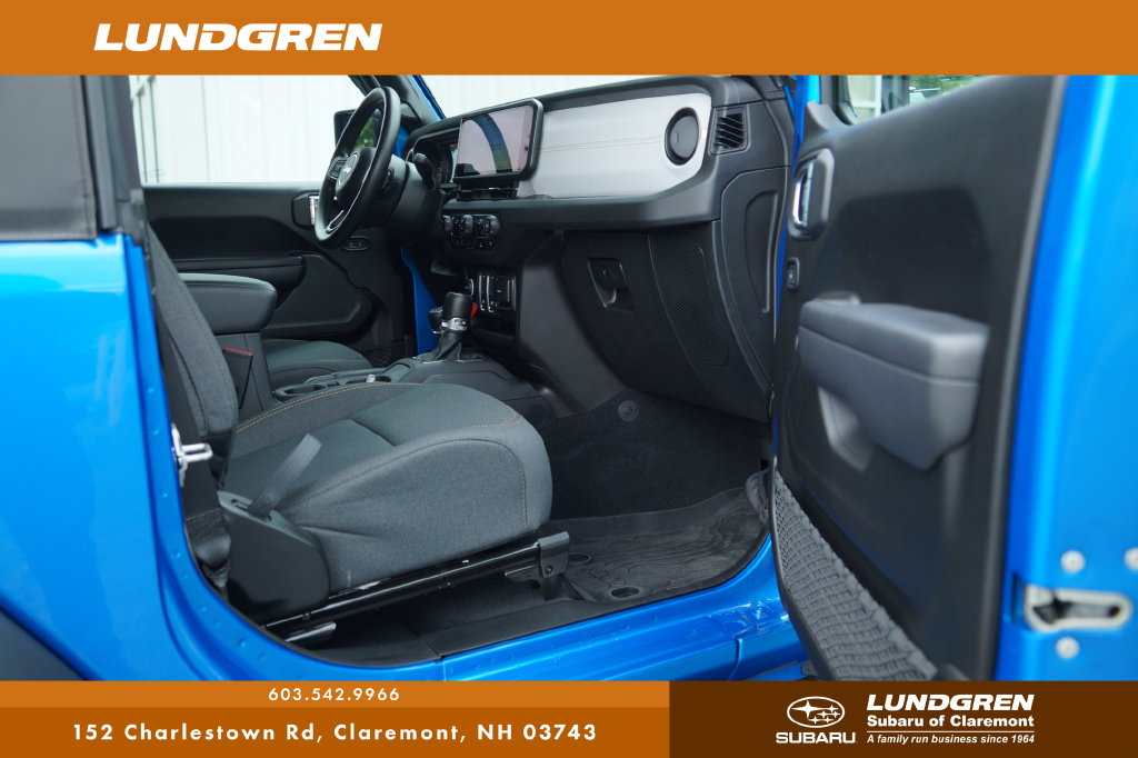 Used 2025 Jeep Wrangler SUV