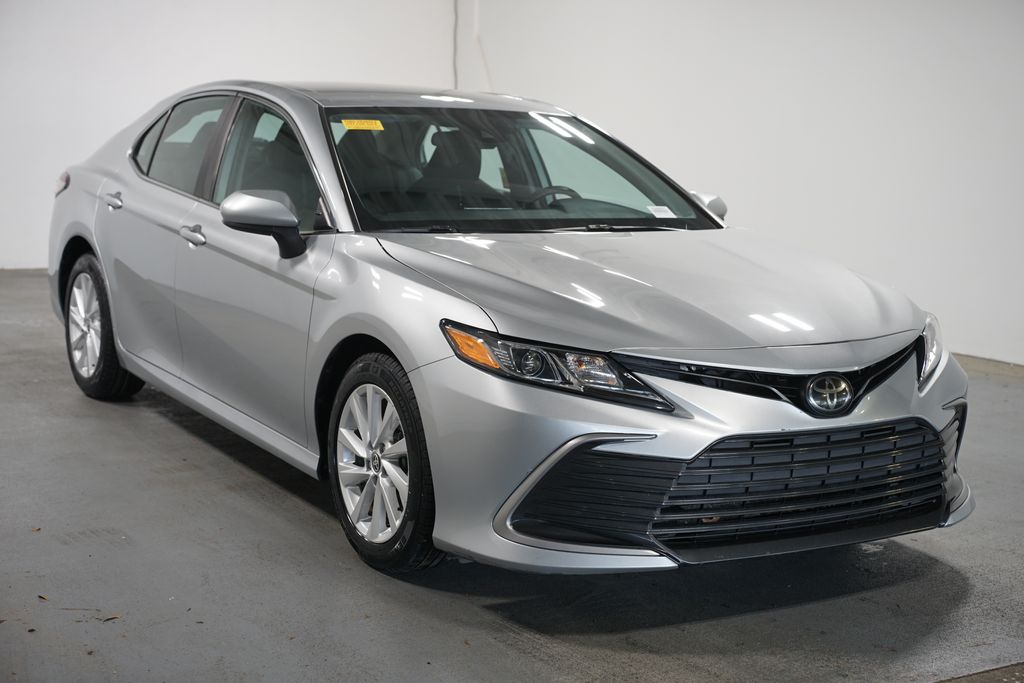 Thumbnail: 2023 Toyota Camry - 3
