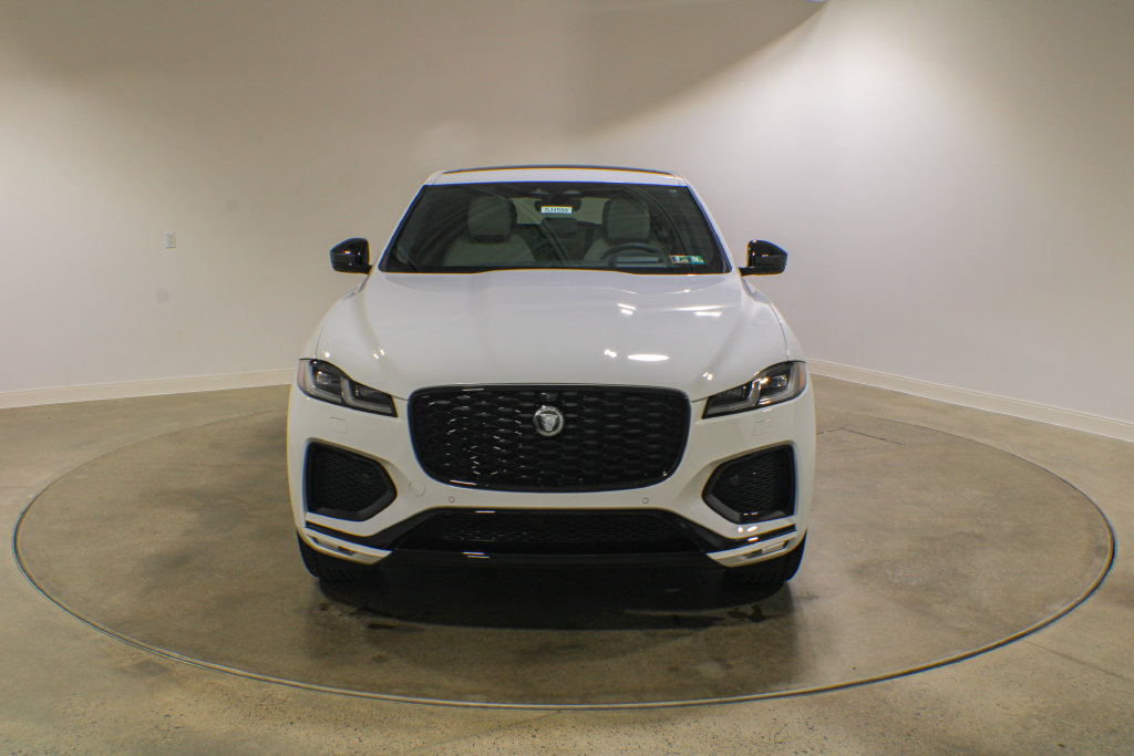 New 2026 White Jaguar P250 R-Dynamic S image 9