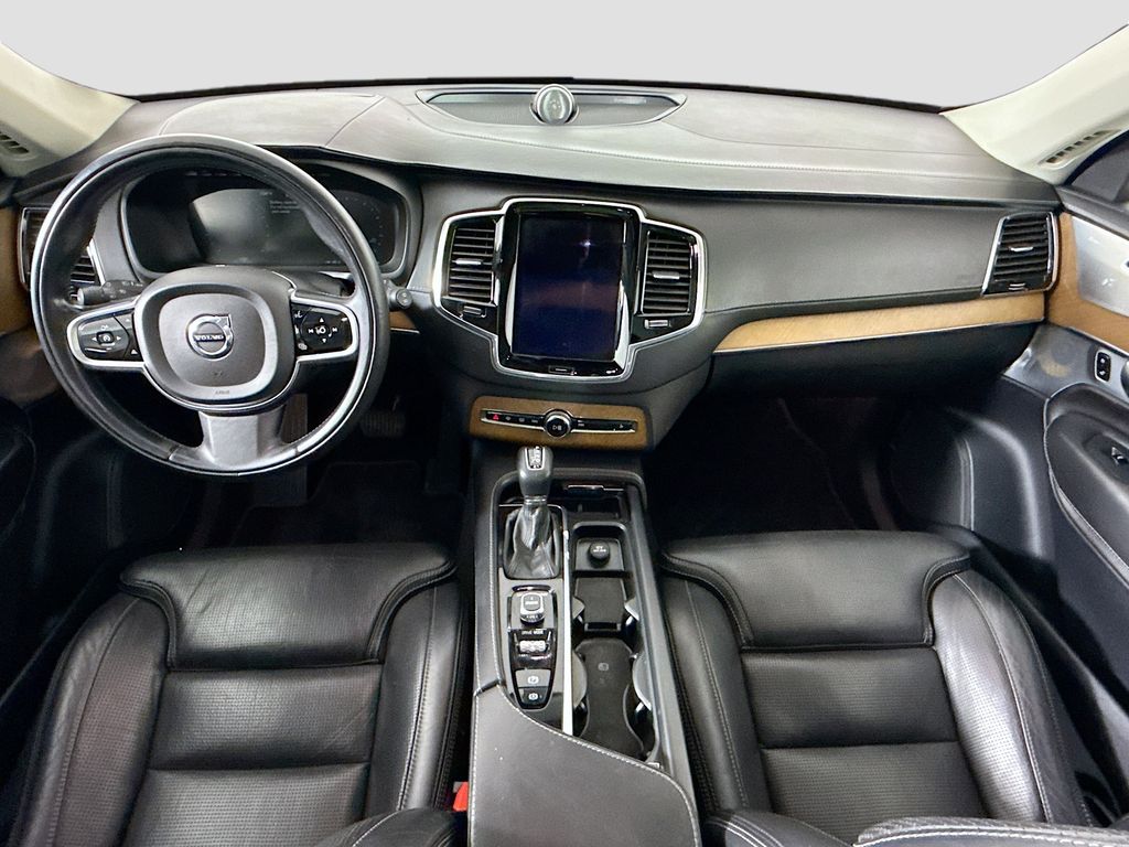 Thumbnail: 2017 Volvo XC90 - 13