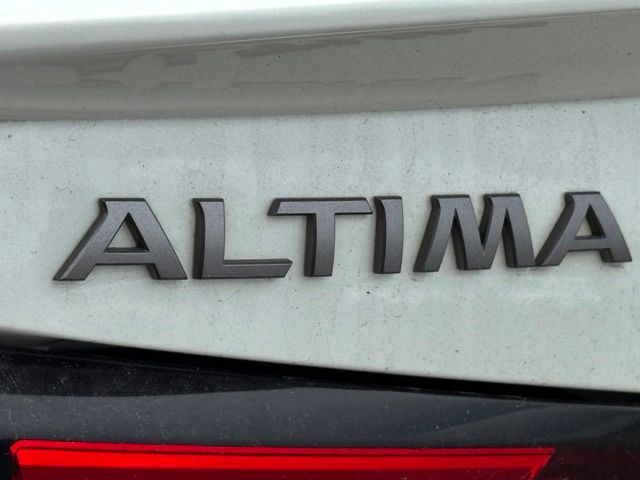 Used 2023 Nissan Altima Sedan
