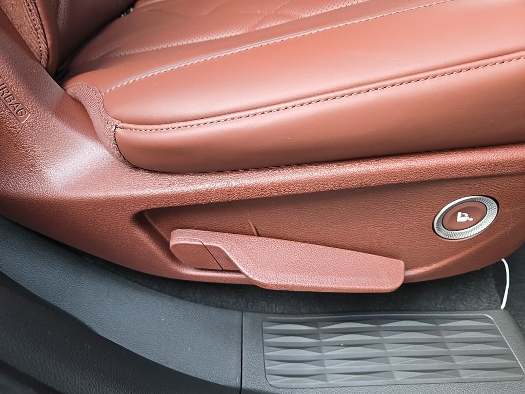 Thumbnail: 2026 Genesis GV80 - 23