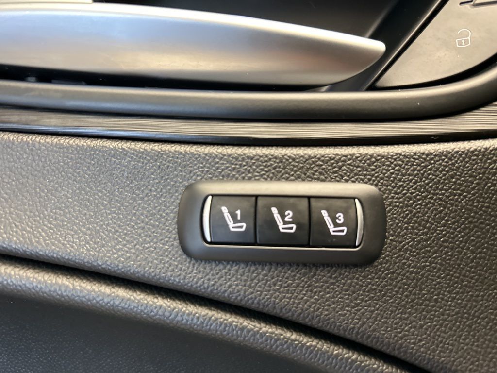 Thumbnail: 2019 Alfa Romeo Stelvio - 23