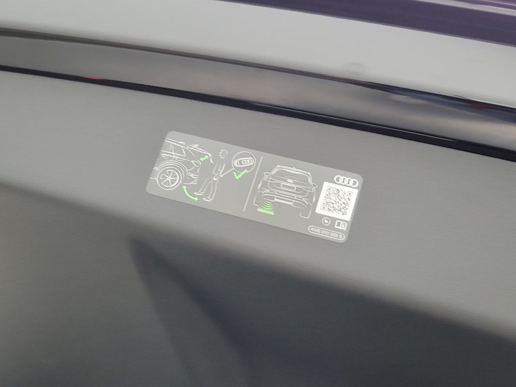 Thumbnail: 2025 Audi Q5 - 12