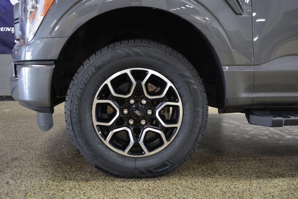 Certified Used 2023 Carbonized Gray Metallic Ford Lariat image 11