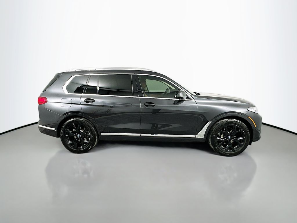 2022 BMW X7 xDrive40i 4