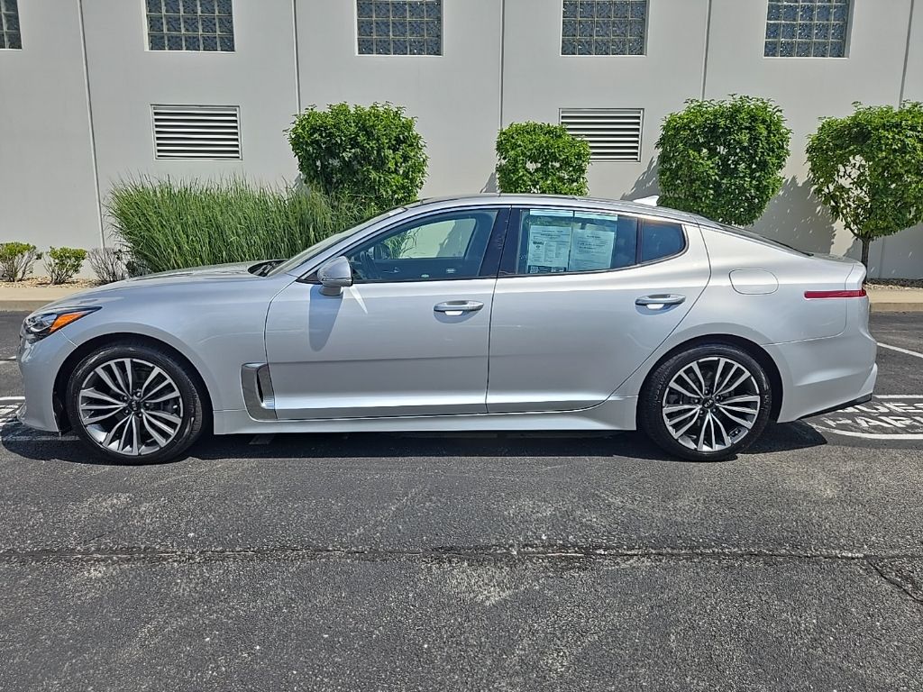Thumbnail: 2018 Kia Stinger - 5