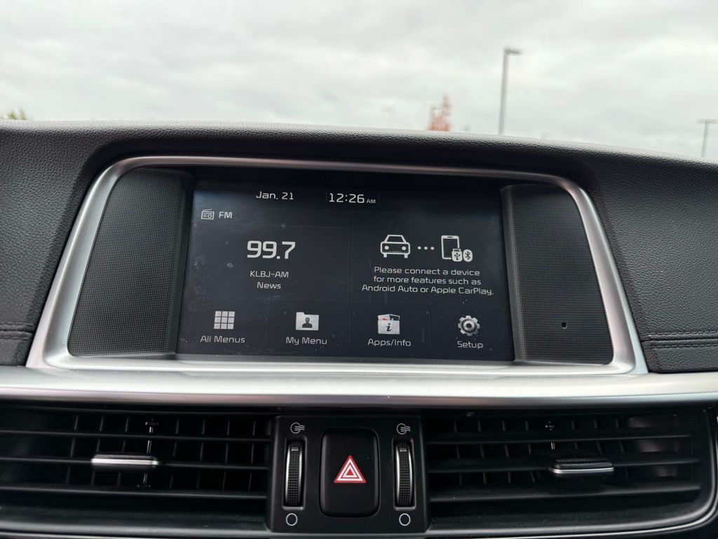 Thumbnail: 2020 Kia Optima - 17