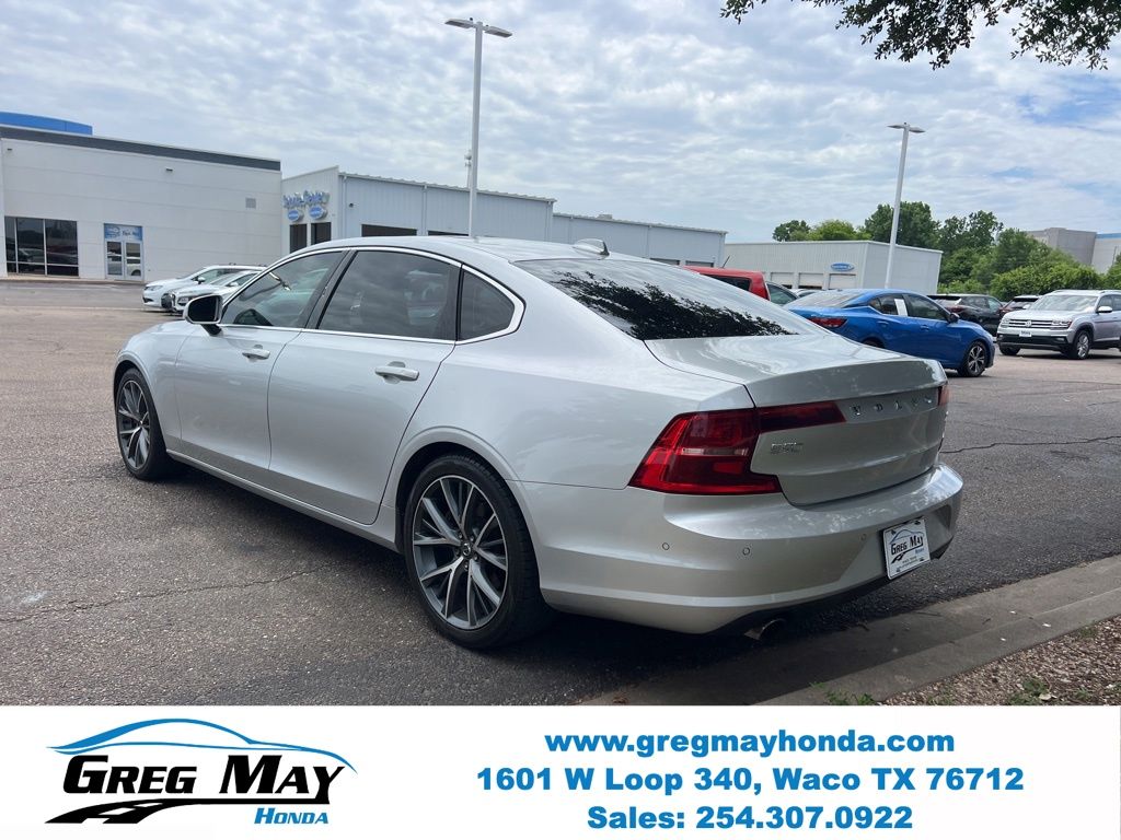 2018 Volvo S90 T5 Momentum - 4