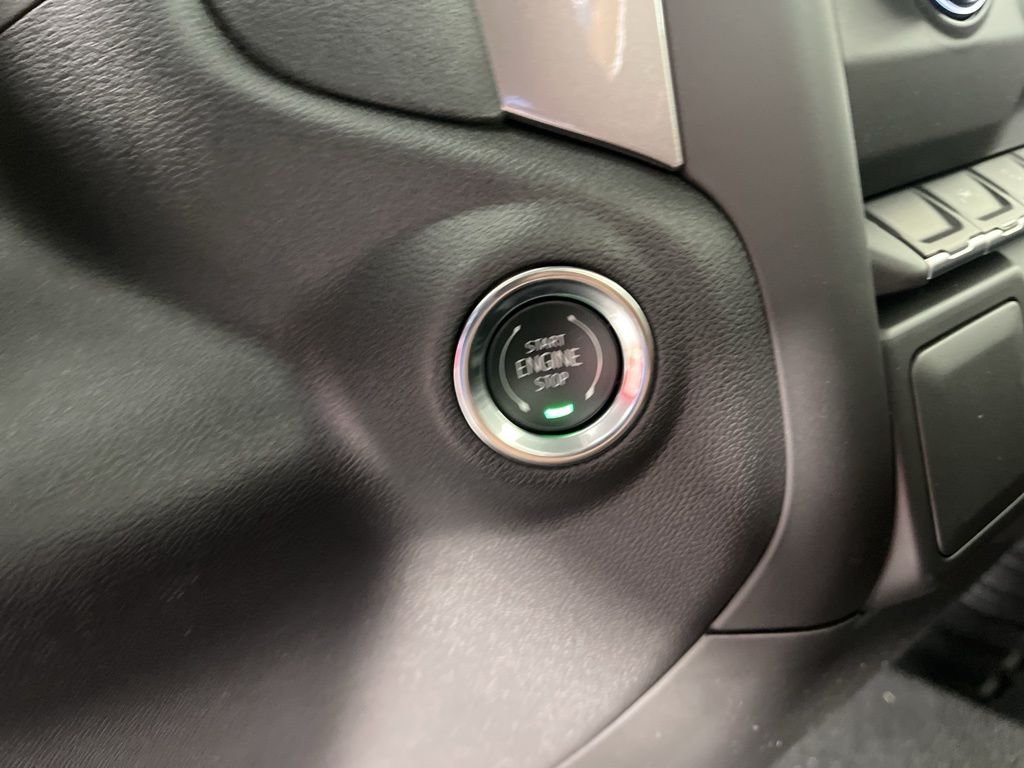 Thumbnail: 2026 Chevrolet Silverado 1500 - 29